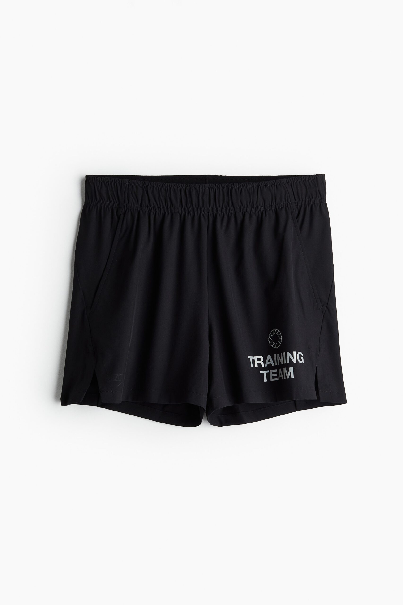 Short Activewear Shorts With DryMove™