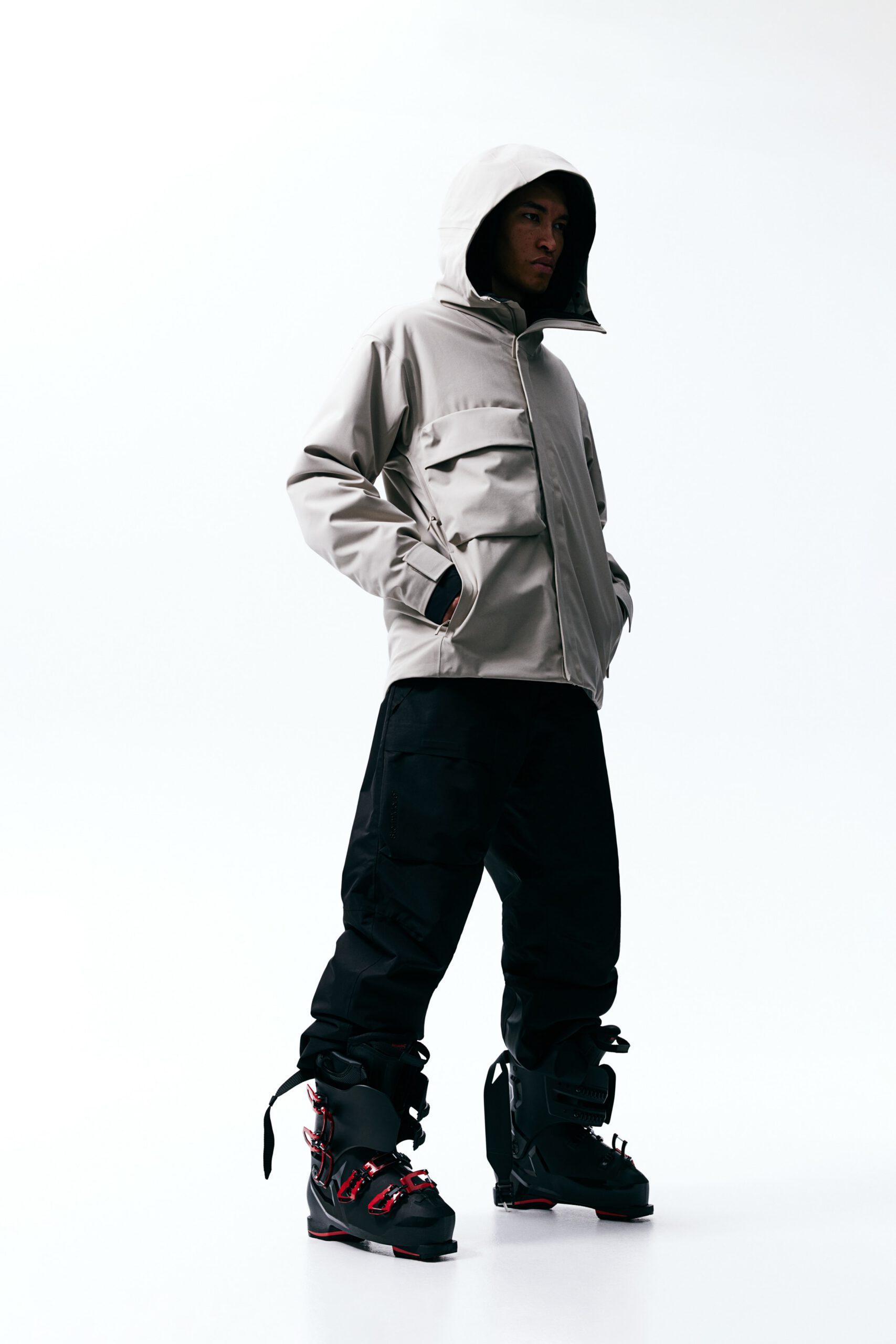 Loose Fit Ski Jacket With StormMove™